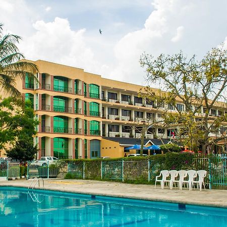 Lake View Resort Hotel Mbarara Buitenkant foto