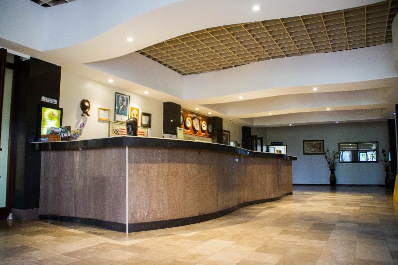 Lake View Resort Hotel Mbarara Buitenkant foto
