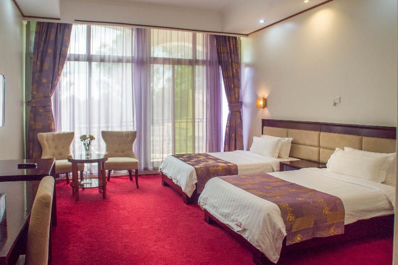 Lake View Resort Hotel Mbarara Buitenkant foto