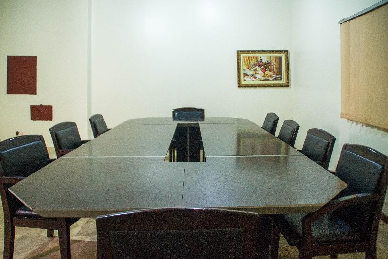 Lake View Resort Hotel Mbarara Buitenkant foto