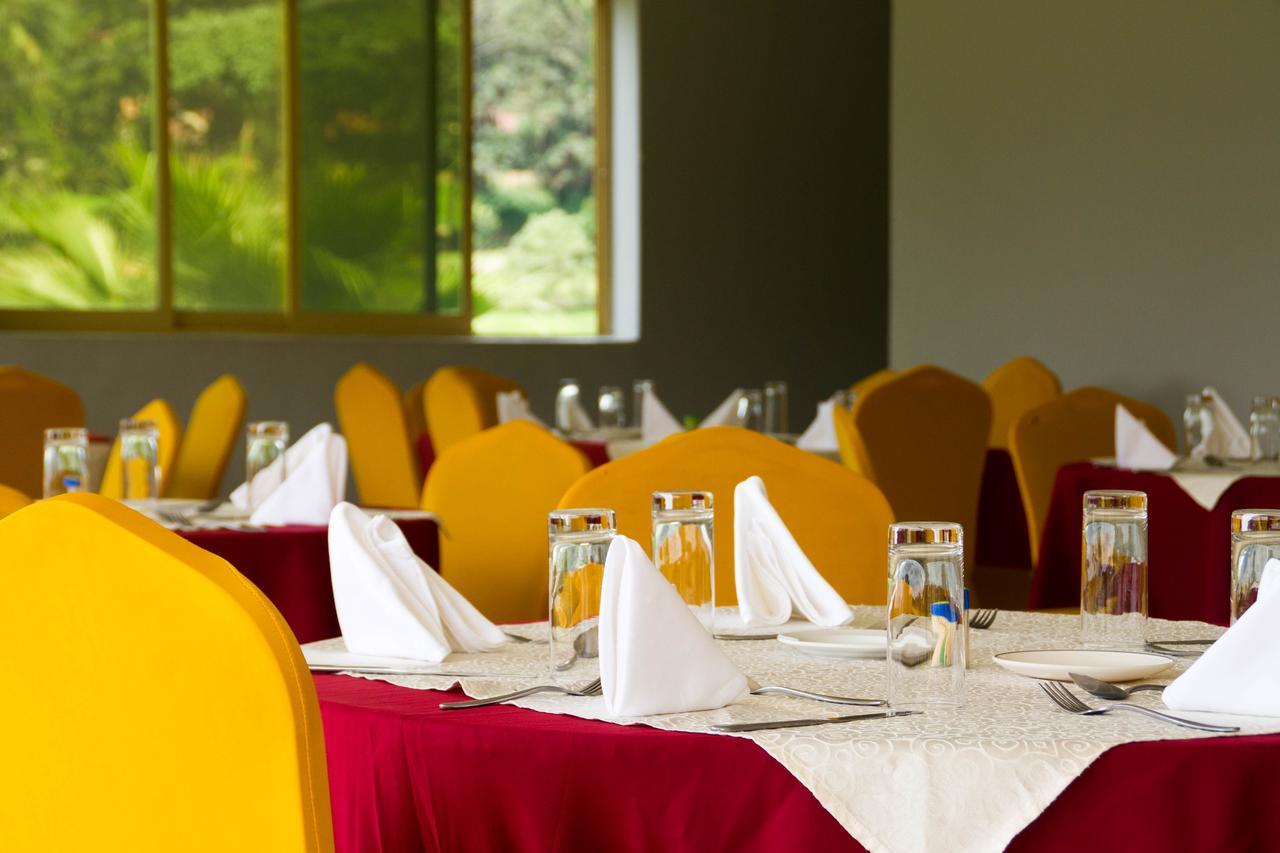 Lake View Resort Hotel Mbarara Buitenkant foto