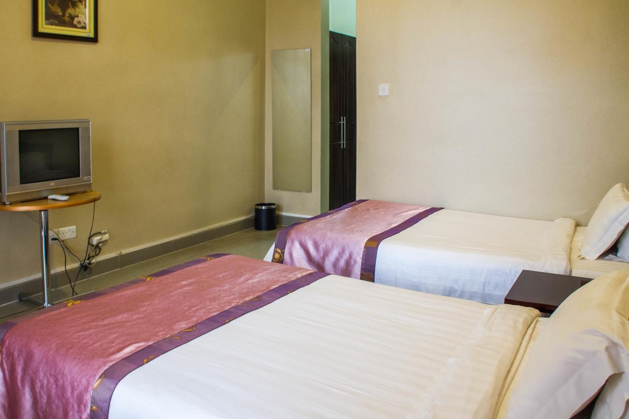 Lake View Resort Hotel Mbarara Buitenkant foto