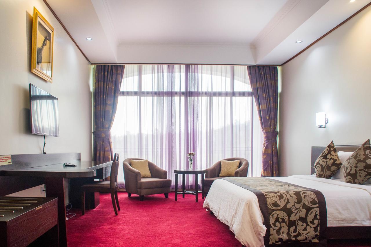 Lake View Resort Hotel Mbarara Buitenkant foto