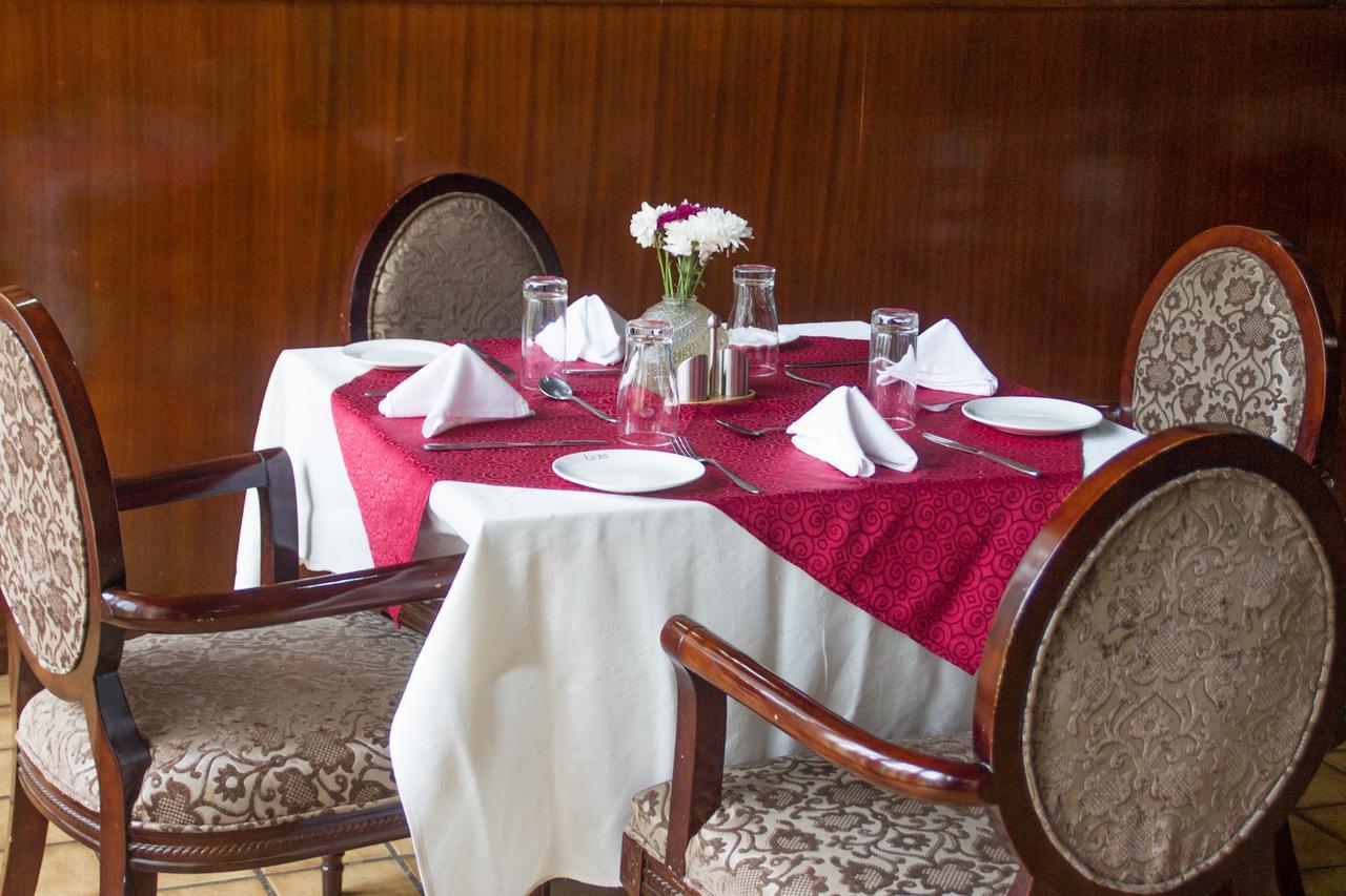 Lake View Resort Hotel Mbarara Buitenkant foto