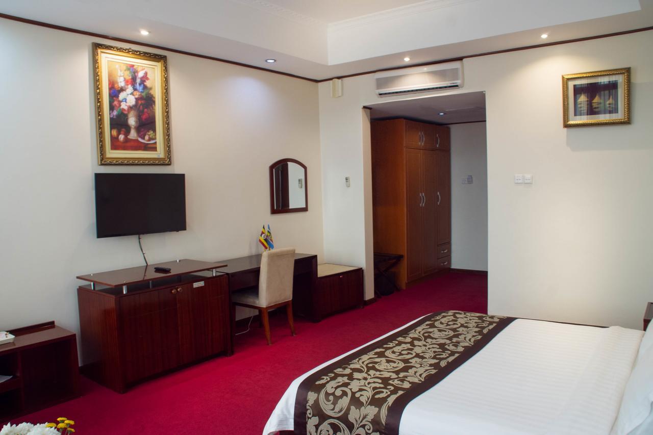 Lake View Resort Hotel Mbarara Buitenkant foto