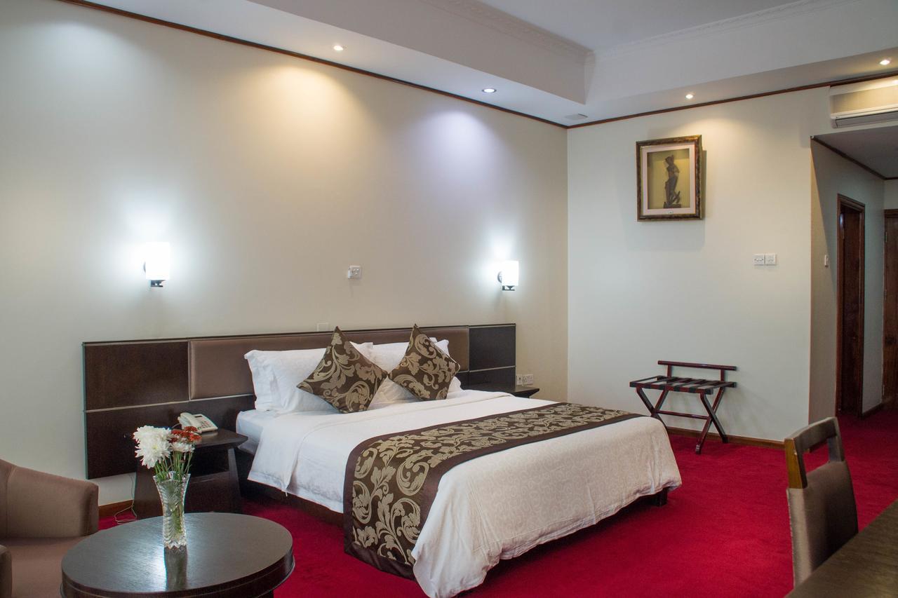 Lake View Resort Hotel Mbarara Buitenkant foto