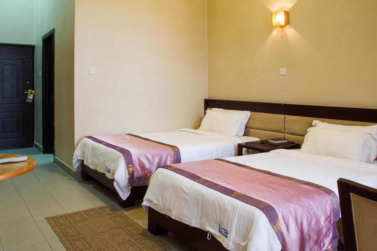 Lake View Resort Hotel Mbarara Buitenkant foto